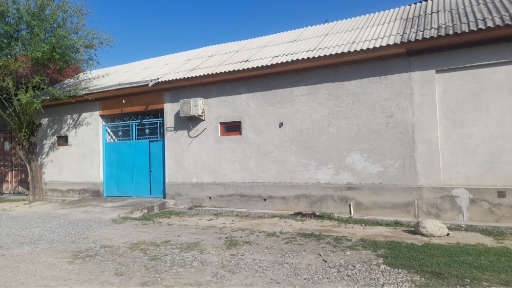 Uy joy uchastka sotiladi