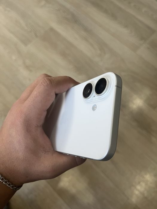 Продам 16 айфон 128гб