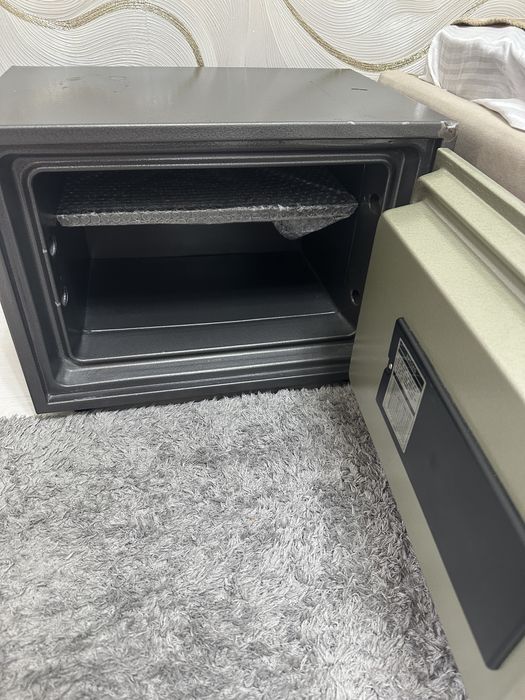 Продается Сейф Tinbo