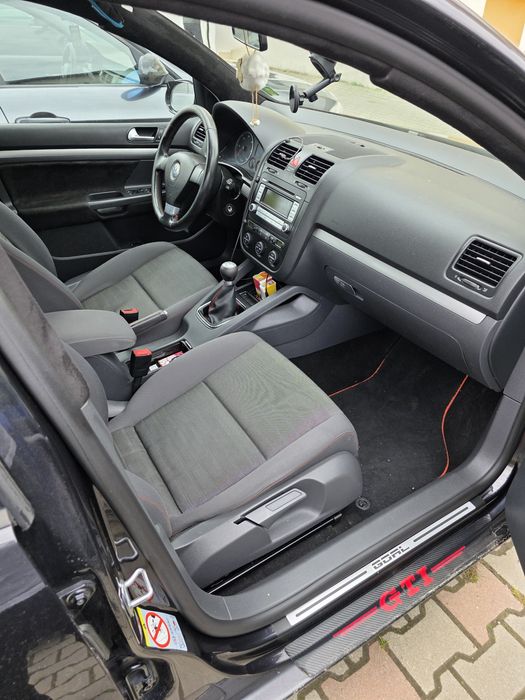 Volkswagen Golf 5 1.9 TDI – fiabil, economic și confortabil