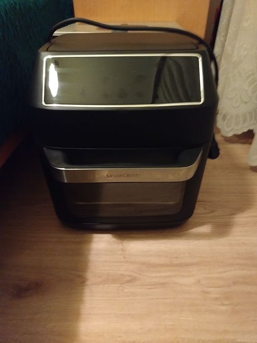 Еар фраяр.             .