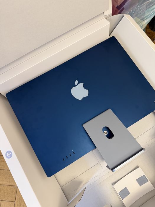 iMac 24” – Apple M3 | 8GB RAM | 256GB | Ca NOU, Cutie, emit fact