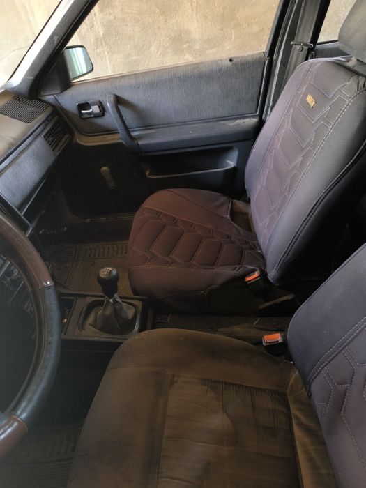 Audi 100 c3 на ходу состаяние средние машина на запчасти продаётся