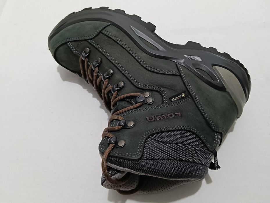 40 Ghete Lowa Renegade Gore-tex masura 40