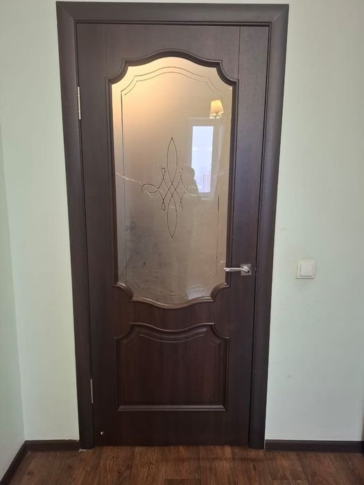 Продам двери в сборе