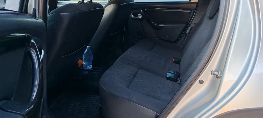 Duster 4x2 1.5 dci 110 cp