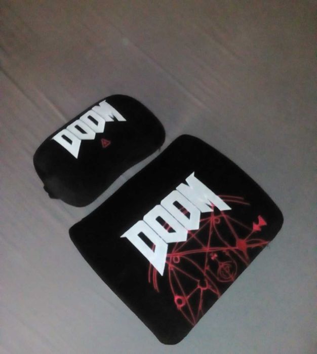 Оригинални възглавници за стол Noblechairs Hero DOOM Edition