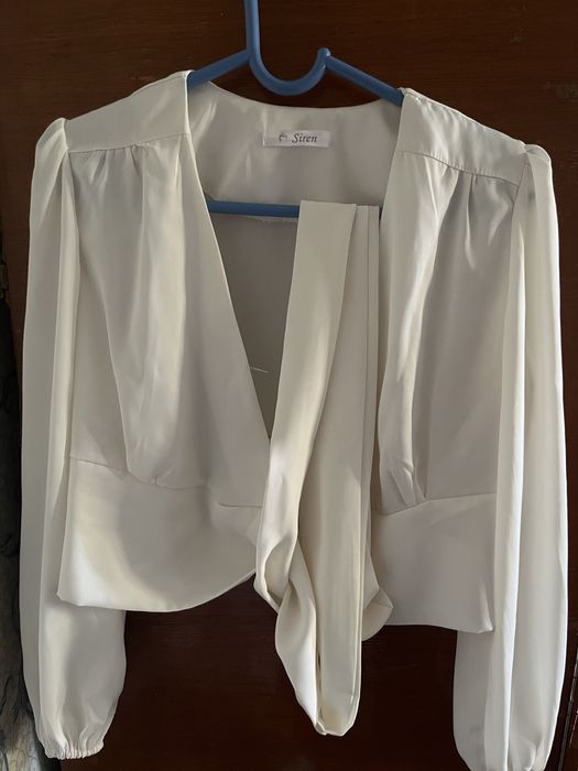 Продам рубашки женские