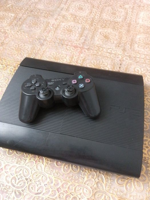 PlayStation 3 super slim 500gb