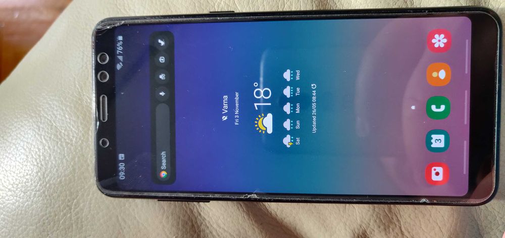 Samsung A8,  две сим карти, като нов