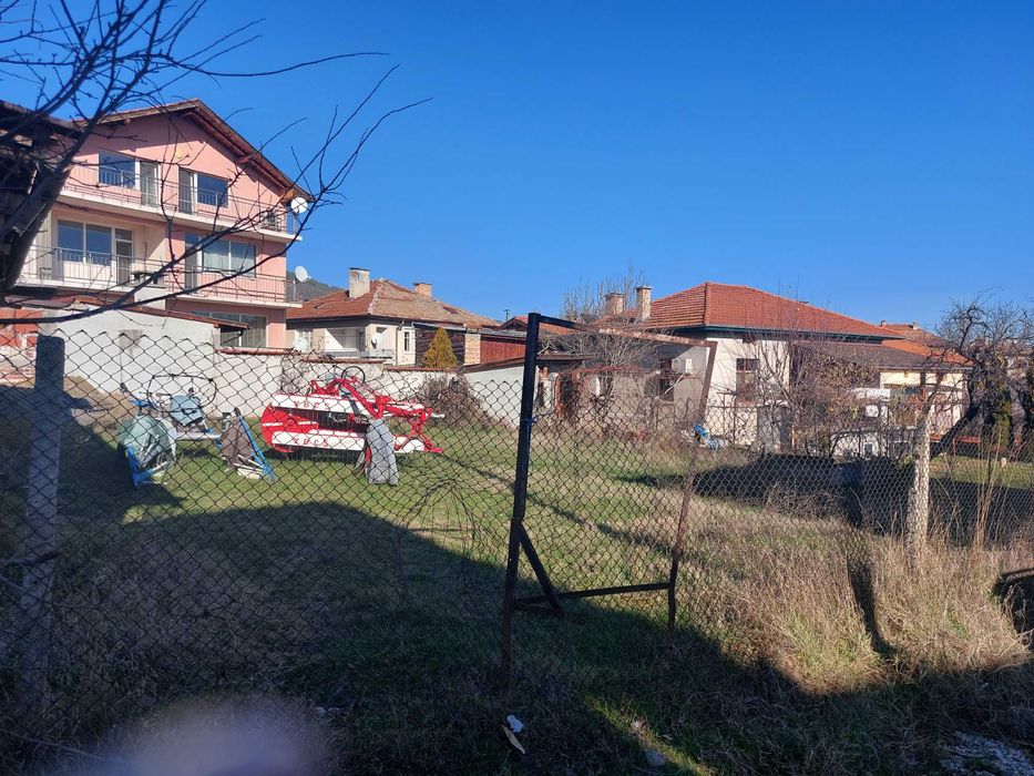 Продава се Парцел в Велинград - 303 кв.м за 82 €/кв.м - Снимка #1