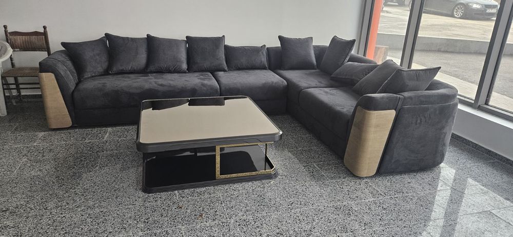 Чисто нова мека мебел + трапезна маса с 10 стола