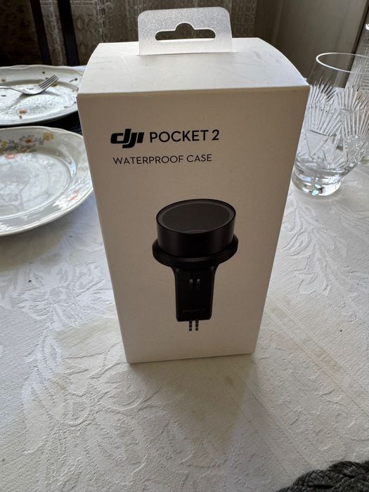 DJI Pocket 2 Creator Combo + аксесоари (ND филтри, водоустойчив кейс, кейс за зареждане) – Добро състояние!