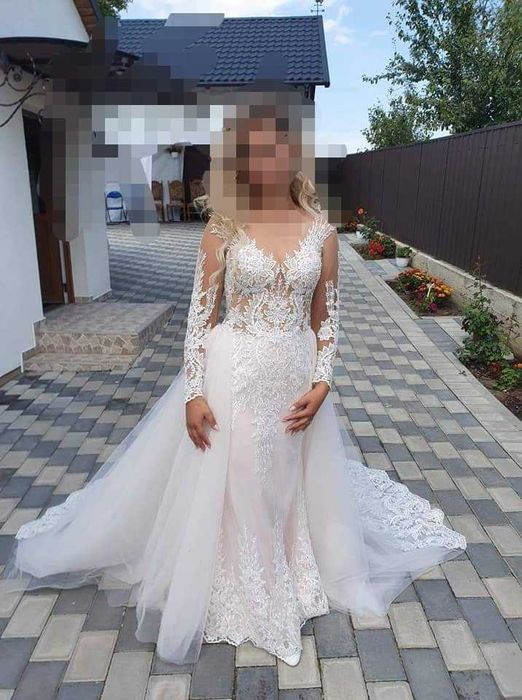 Vând rochie de mireasă.