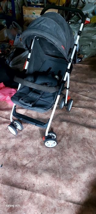 Продам детскую коляску