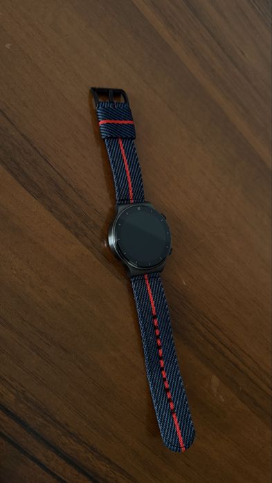 Huawei watch часы