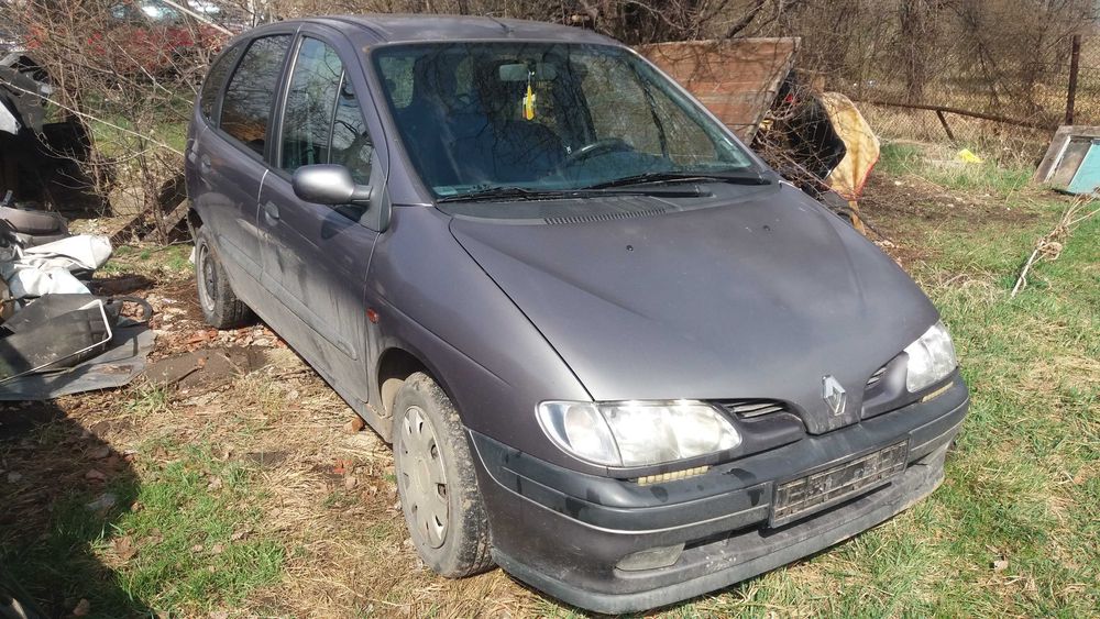 Рено Сценик на части