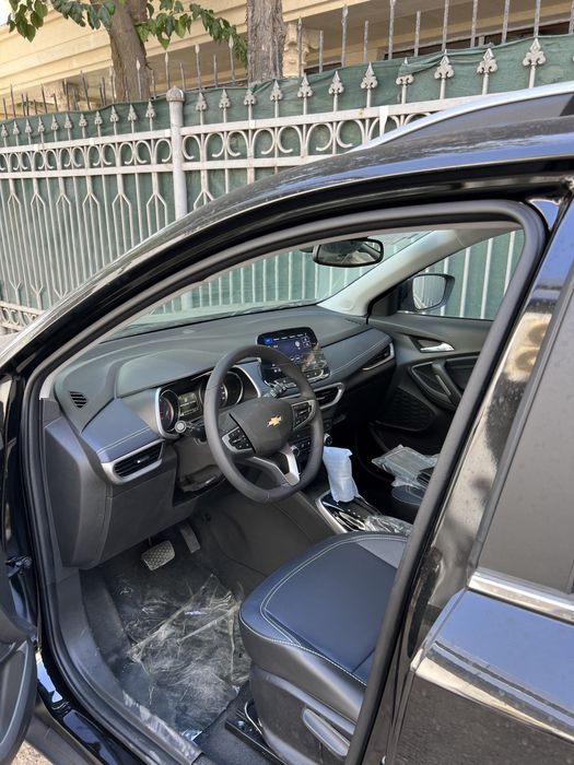 Tracker Premier новый 2023г