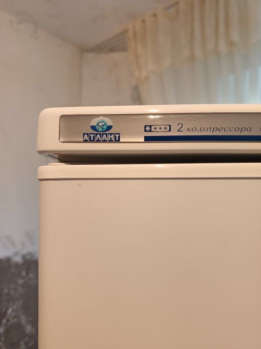 Продам холодильник Атлант