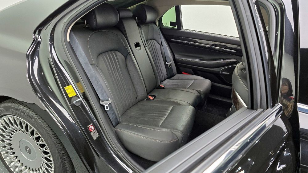 Genesis G90 3.3T AWD Premium Luxury