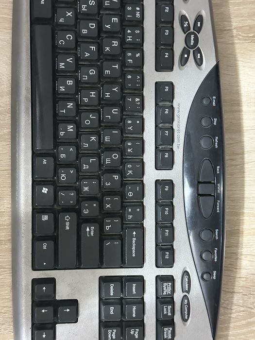 Продам 2 клавиатуры