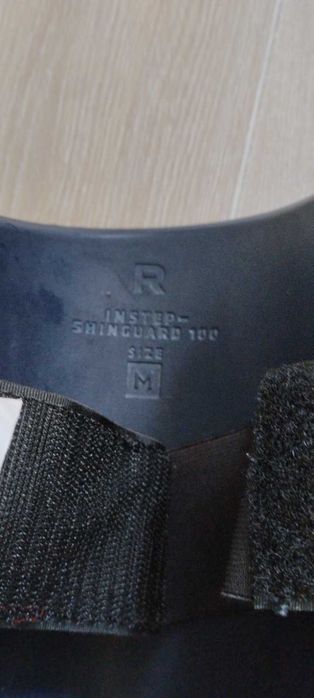 Протектори за карате, размер М, в отлично състояние.