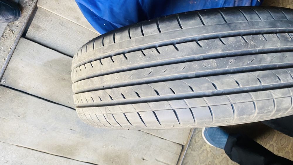 Шины  комплект  летние сост хороший!