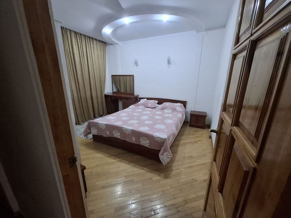 Сдаётся 3/2/4.м.Космонавтов.Дом кирпичный. Все условия