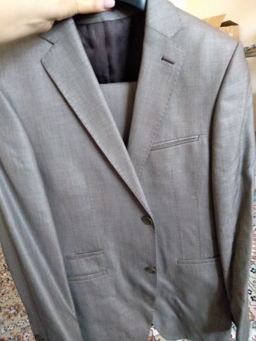 Продам мужской костюм