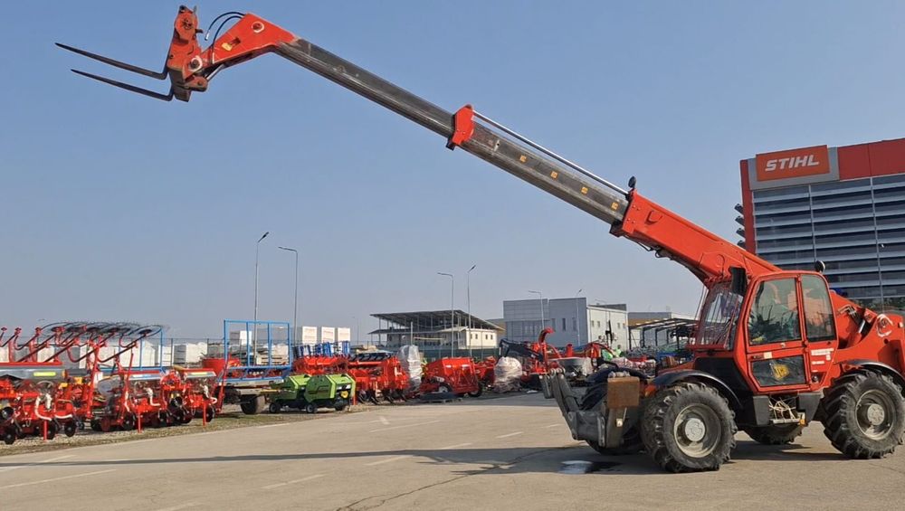 JCB 532 3200kg - 6m extindere maxima a bratului