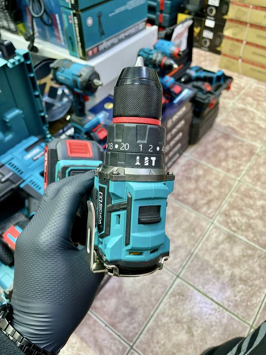 шуруповерт с бесщеточным двигателем RICHDA