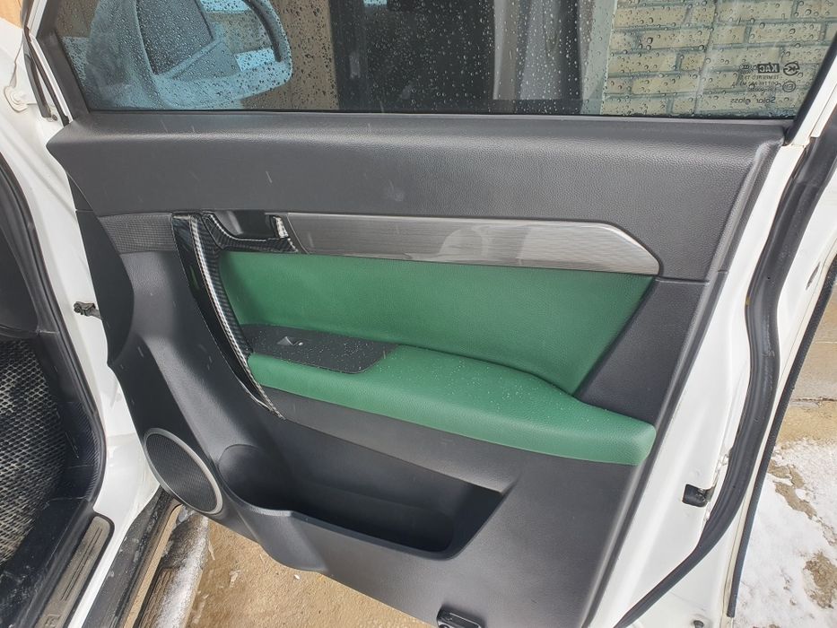 Продаю свою машину.  Машына 2010 года. 180000 пробег.