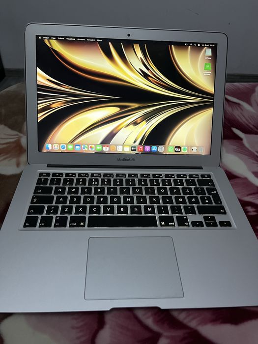 Macbook air 13 early 2015 stare impecabila