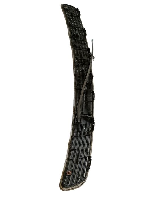 Grila Fata Mercedes-Benz Cls C219 2004 - 2011