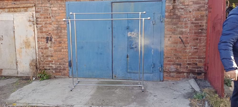 Продам вешалки от 15000