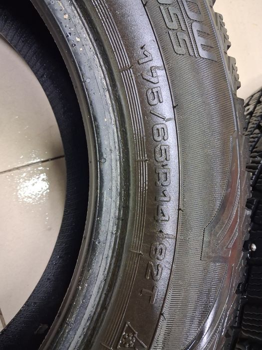 Продам шины зимние