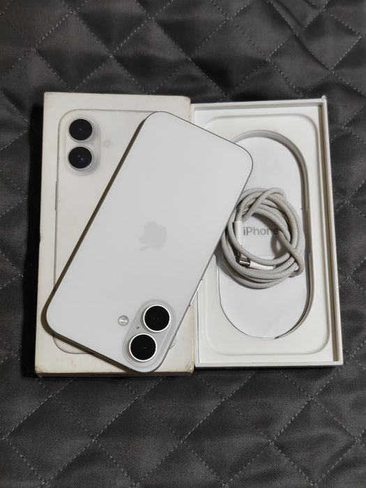 Iphone 16 128 gb akb 100 белый цвет