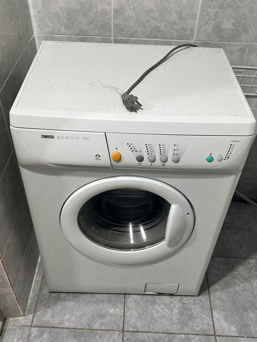 Стиральная машина Zanussi