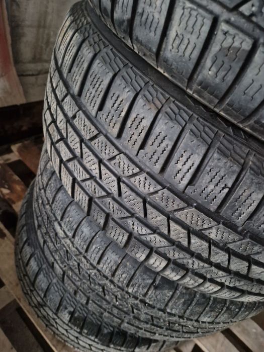 Set anvelope iarna R17 225 55 Continental  profil 7mm