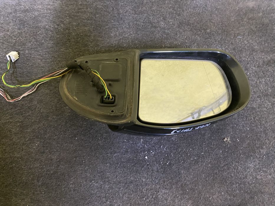 Oglinda St Metcedes E W211 Pret 250 lei
