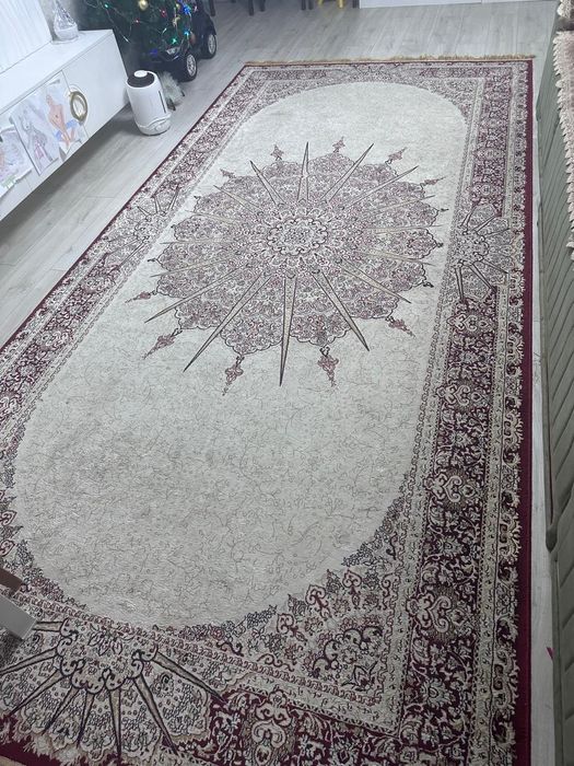 Продам ковёр. Недорого.