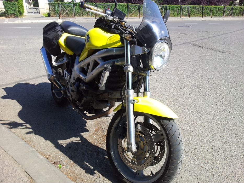 Motocicleta motociclu Suzuki SV650 naked inmatriculata