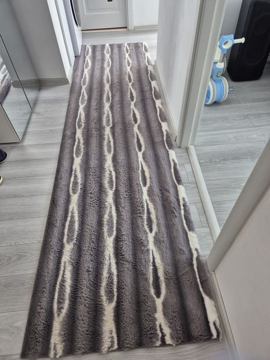 2 covoare cu fir întins 230x160 cm și 300x80 cm
