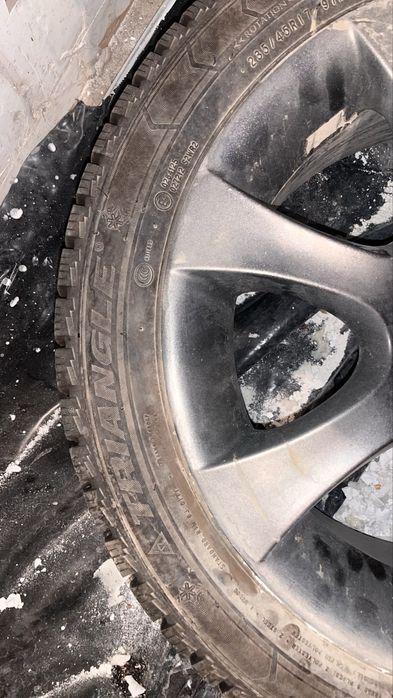 Диски с зимней резиной BMW E60 235/45/R17