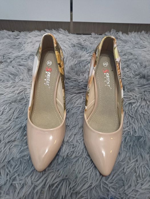 Pantofi stiletto 40