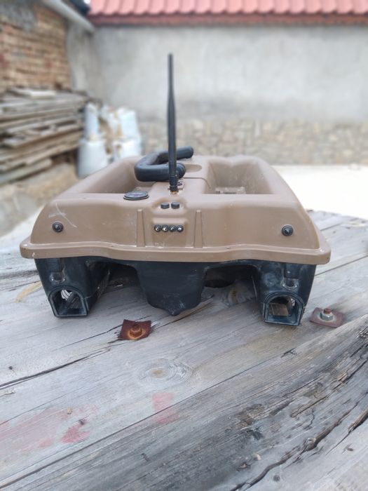 Лодка за захранка