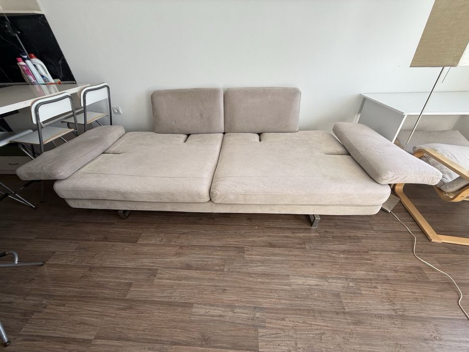 Разтигателен диван