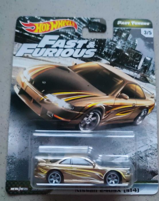 Hot Wheels car mix