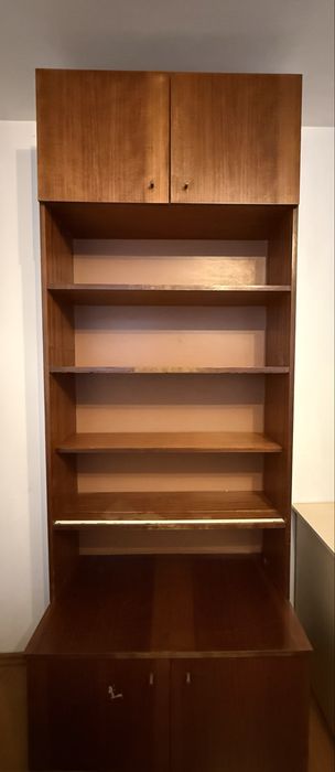Етажерка / Шкаф от масивно дърво