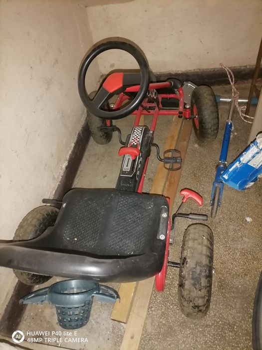 Cart cu pedale 3-8 ani